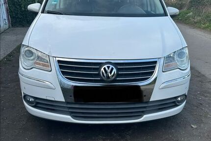 VW Touran 194.000 km 5.990 &euro; Mönchengladbach 41236
