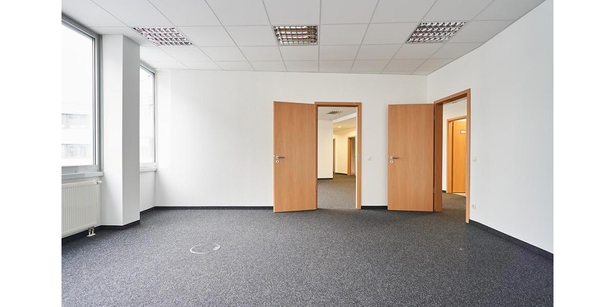 Gewerbeobjekt Neuss - 2&euro; | Angebot:23805324