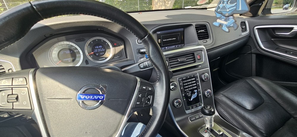 Volvo S60 222.000 km 12.500 &euro; Düsseldorf 40213