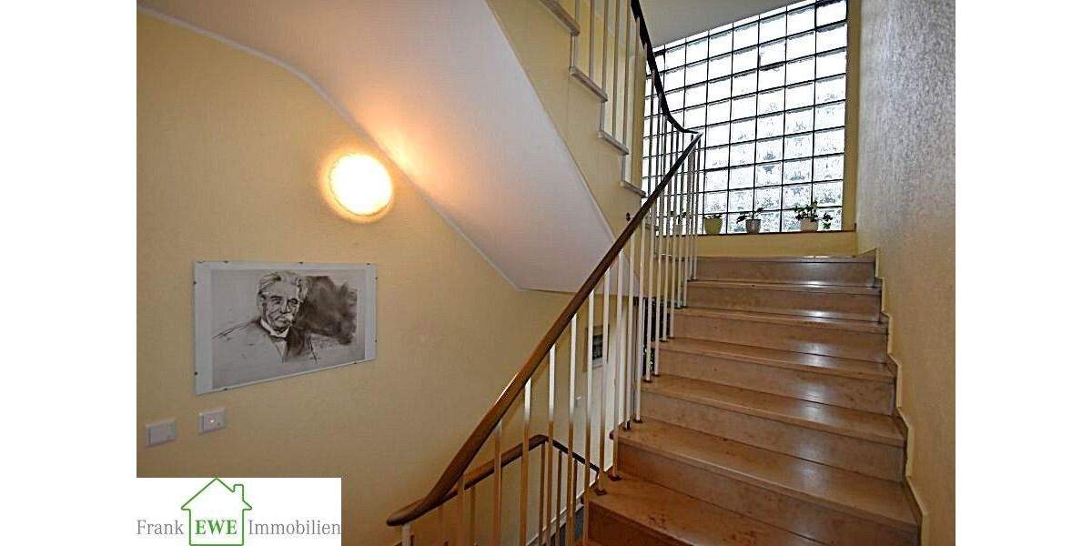 Etagenwohnung Düsseldorf Hassels - 4 Zimmer, 91 m&sup2;, 278.000&euro; | Angebot:25745967