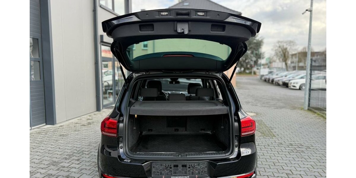 VW Tiguan CityScape BMT / 4Motion / Keyless / Xenon 134.000 km 15.890 &euro; Mönchengladbach 41066