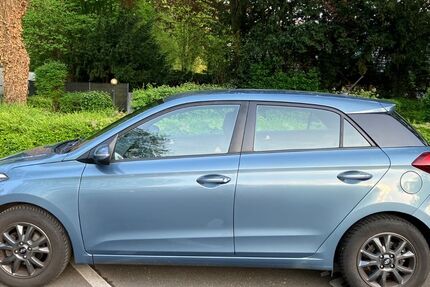 Hyundai i20 118.000 km 8.200 &euro; Neuss 41464