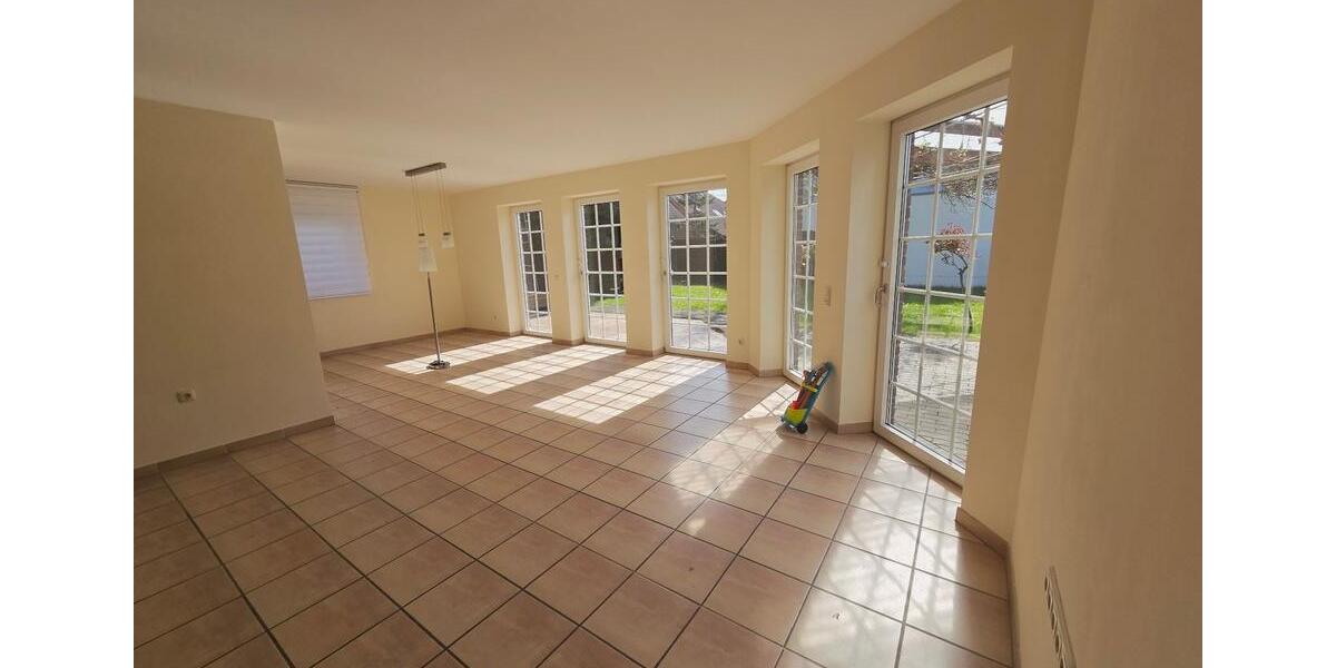 Einfamilienhaus Bergheim Ahe - 5 Zimmer, 160 m&sup2;, 725.000&euro; | Angebot:26041504