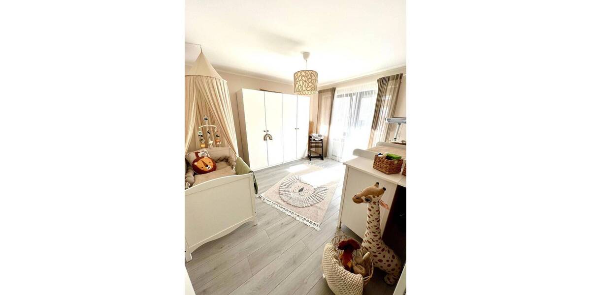 Etagenwohnung Mönchengladbach Stadtmitte - 4 Zimmer, 90 m&sup2;, 198.000&euro; | Angebot:26170773