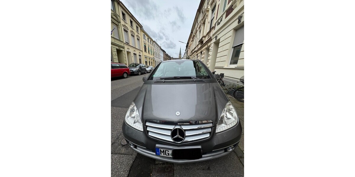 Mercedes-Benz A 170 130.000 km 6.950 &euro; Mönchengladbach 41061