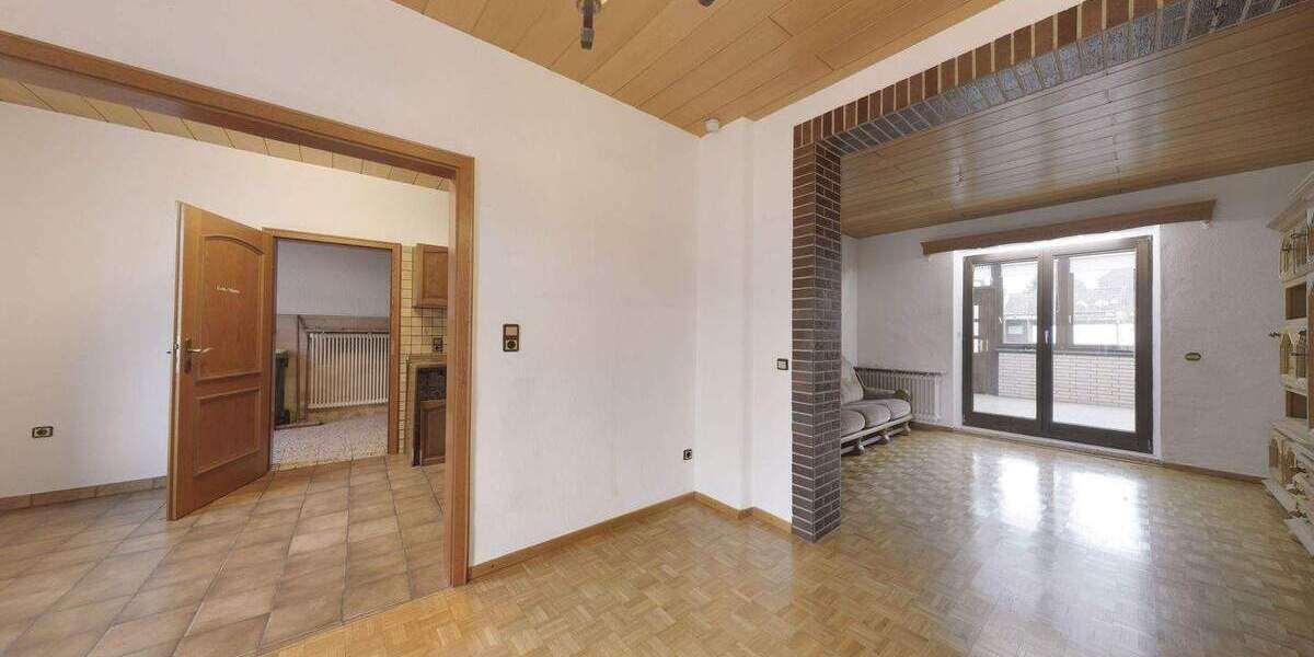Doppelhaushälfte Mönchengladbach Wickrathhahn - 8 Zimmer, 200 m&sup2;, 249.000&euro; | Angebot:25686669