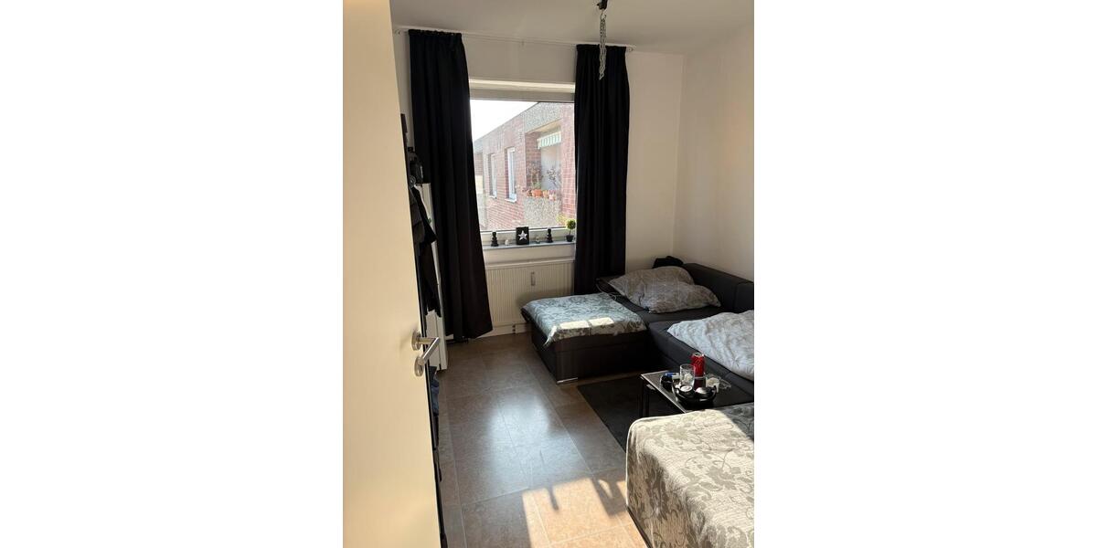 Etagenwohnung Mönchengladbach West - 4 Zimmer, 93 m&sup2;, 180.000&euro; | Angebot:26115478