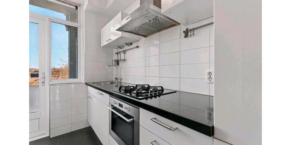 Etagenwohnung Düsseldorf Stadtbezirk 3 - 6 Zimmer, 136 m&sup2;, 500.000&euro; | Angebot:26984302