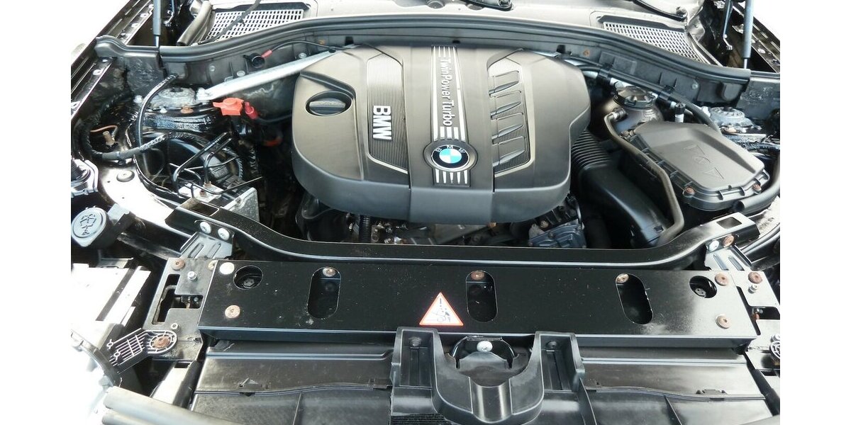 BMW X3 2.0 D x drive Autom. Pano Leder Lachschäden 313.000 km 7.900 &euro; Ratingen 40885