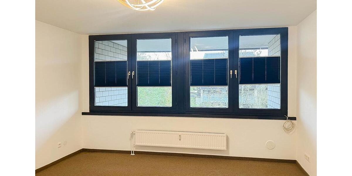 Erdgeschoßwohnung Meerbusch Necklenbroich - 5 Zimmer, 153 m&sup2;, 2.450&euro; | Angebot:25379009