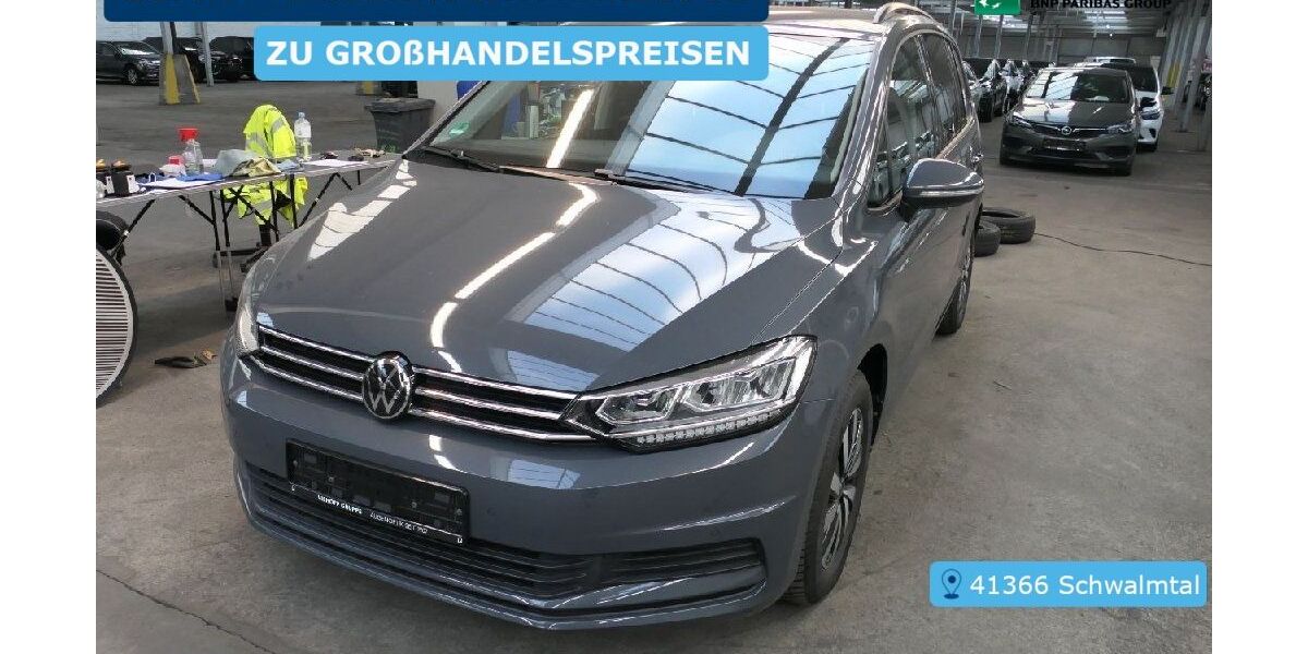 VW Touran 18.039 km 23.990 &euro; Krefeld 47829