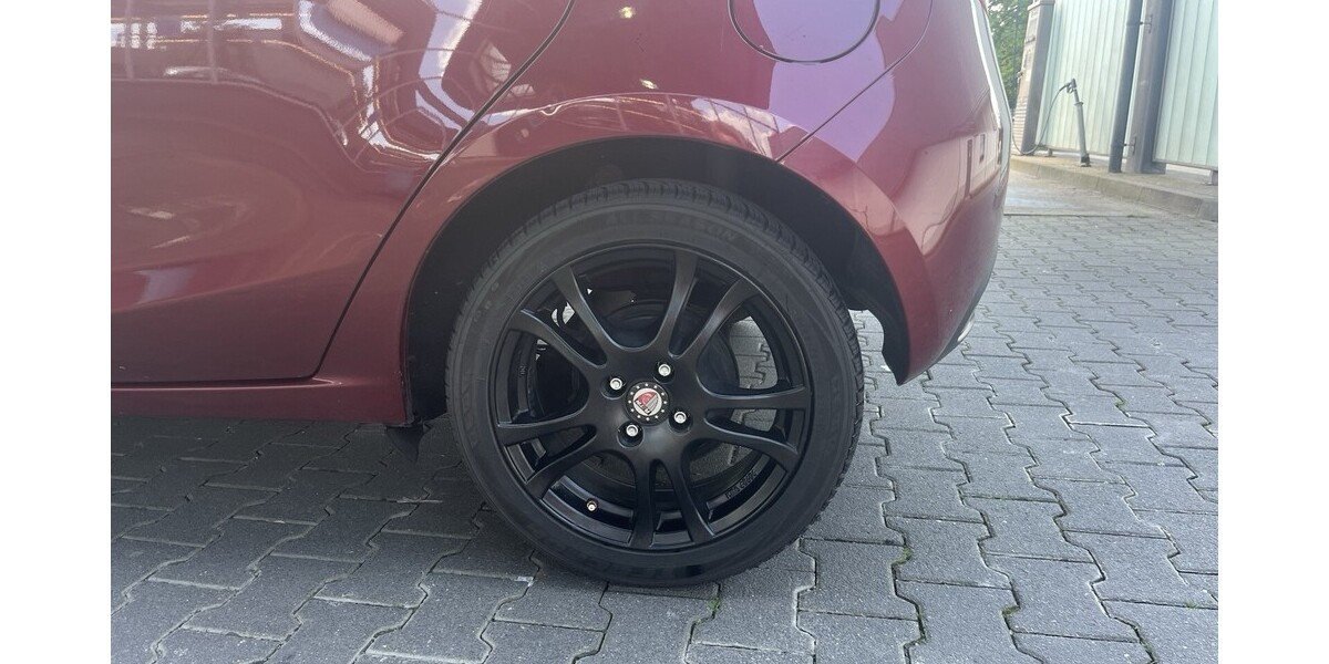 Mazda 2 145.000 km 5.000 &euro; Leverkusen 51373