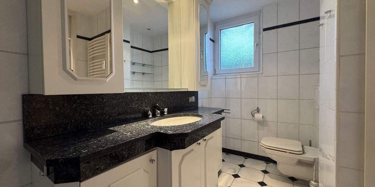 Mehrfamilienhaus, Wohnhaus Düsseldorf Kaiserswerth - 1 Zimmer, 453 m&sup2;, 2.400.000&euro; | Angebot:25779525