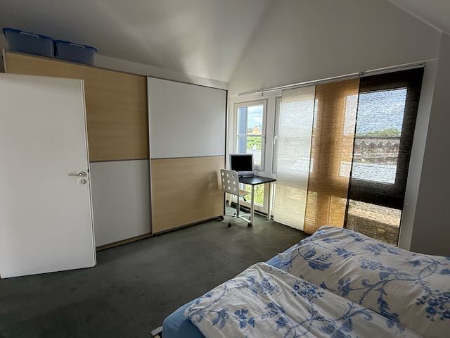 Provisionsfrei* Lage, Lage, Lage: möblierte 2-Z.-Wohnung mit Loggia & Weitblick in Meerbusch - 2- Meerbusch Lank-Latum | Angebot:27287410