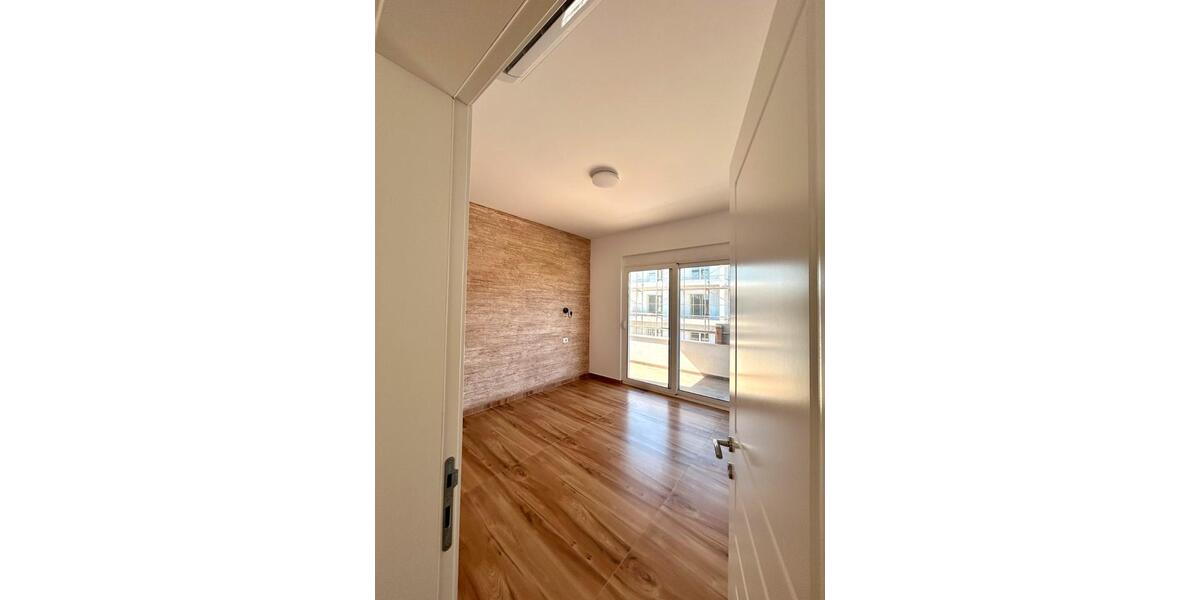 Villa Mönchengladbach Nord - 5 Zimmer, 168 m&sup2;, 199.000&euro; | Angebot:25986650