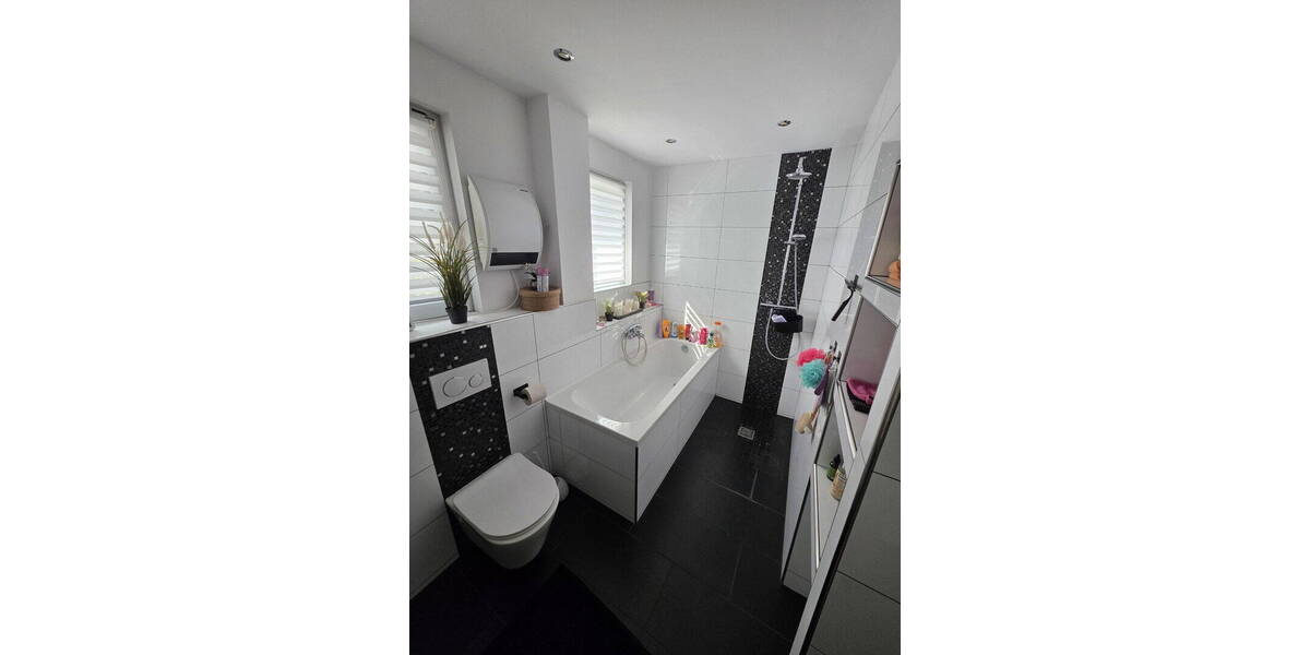 Doppelhaushälfte Krefeld Inrath/Kliedbruch - 7 Zimmer, 148 m&sup2;, 520.000&euro; | Angebot:26061659