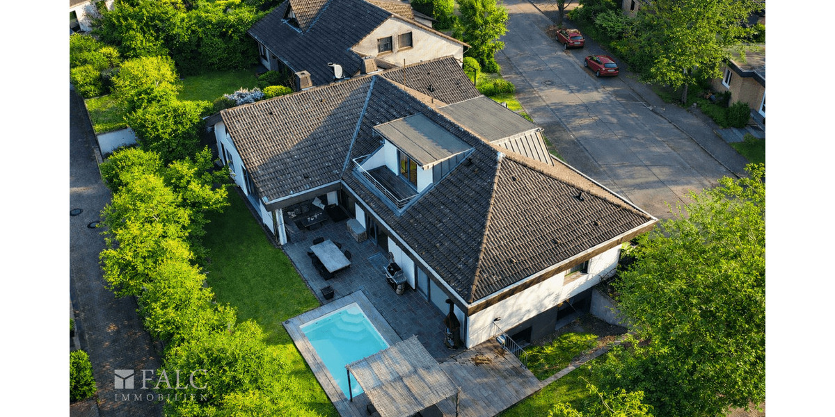 Einfamilienhaus Pulheim - 7 Zimmer, 351 m&sup2;, 1.199.000&euro; | Angebot:25996023