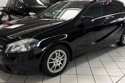 Mercedes-Benz A 180 87.000 km 11.990 &euro; Leverkusen 51371