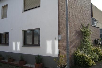 Haus Erftstadt - 10 Zimmer, 258 m&sup2;, 550.000&euro; | Angebot:25753227