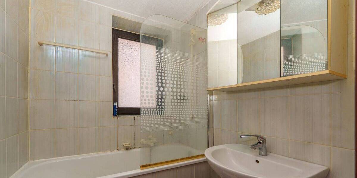 Etagenwohnung Neuss Rosellen - 3 Zimmer, 72 m&sup2;, 215.000&euro; | Angebot:26154718