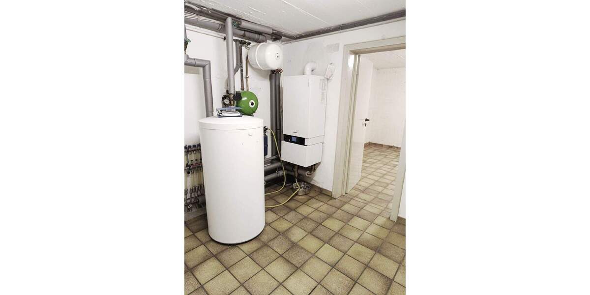 Mehrfamilienhaus, Wohnhaus Mönchengladbach-Wickrath Wickrath - 6 Zimmer, 124 m&sup2;, 368.000&euro; | Angebot:25744860