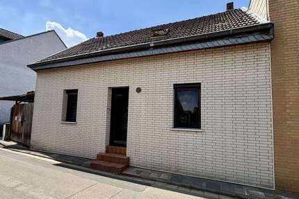 Haus Grevenbroich Neuenhausen - 3 Zimmer, 100 m&sup2;, 189.000&euro; | Angebot:27284528