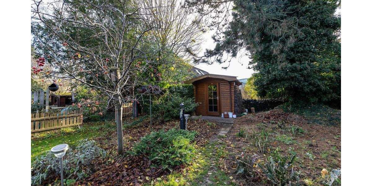 Reihenmittelhaus Neuss Rosellen - 4 Zimmer, 139 m&sup2;, 497.000&euro; | Angebot:25776588