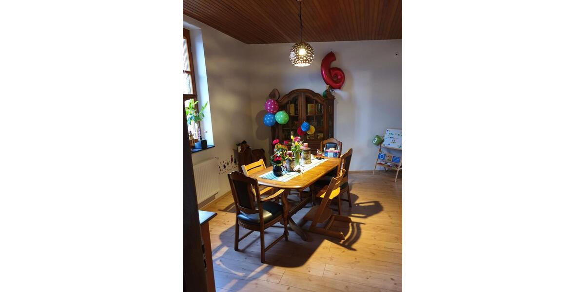 Einfamilienhaus Linnich - 8 Zimmer, 150 m&sup2;, 460.000&euro; | Angebot:25282171