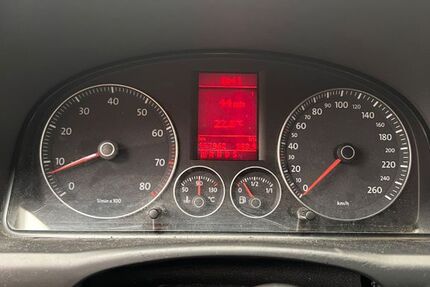 VW Touran 158.000 km 4.300 &euro; Düsseldorf 40227