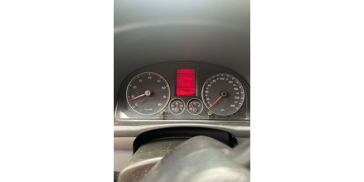 VW Touran 158.000 km 4.300 &euro; Düsseldorf 40227