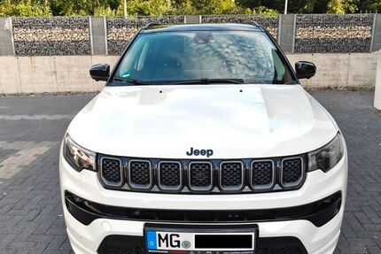 Jeep Compass 37.000 km 25.800 &euro; Mönchengladbach 41068