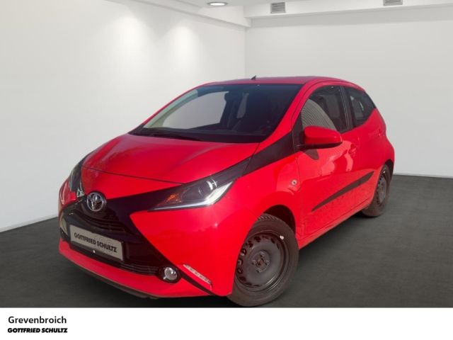 Toyota Aygo (X) 41.502 km 8.380 &euro; Grevenbroich 41515
