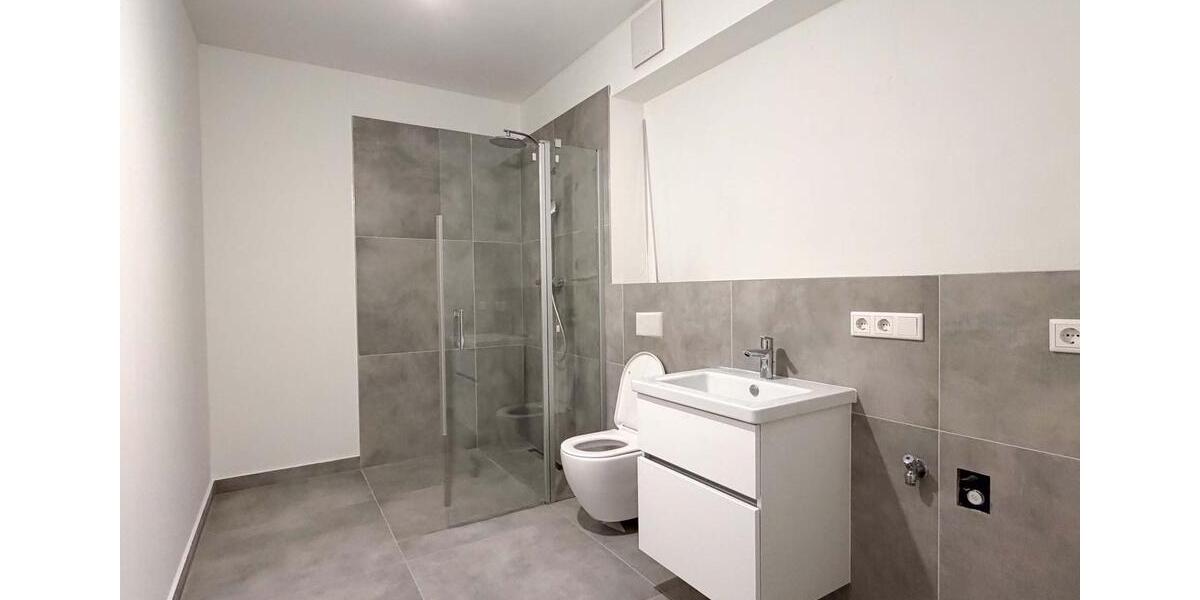 Etagenwohnung Düsseldorf Pempelfort - 3 Zimmer, 116 m&sup2;, 2.200&euro; | Angebot:23152003