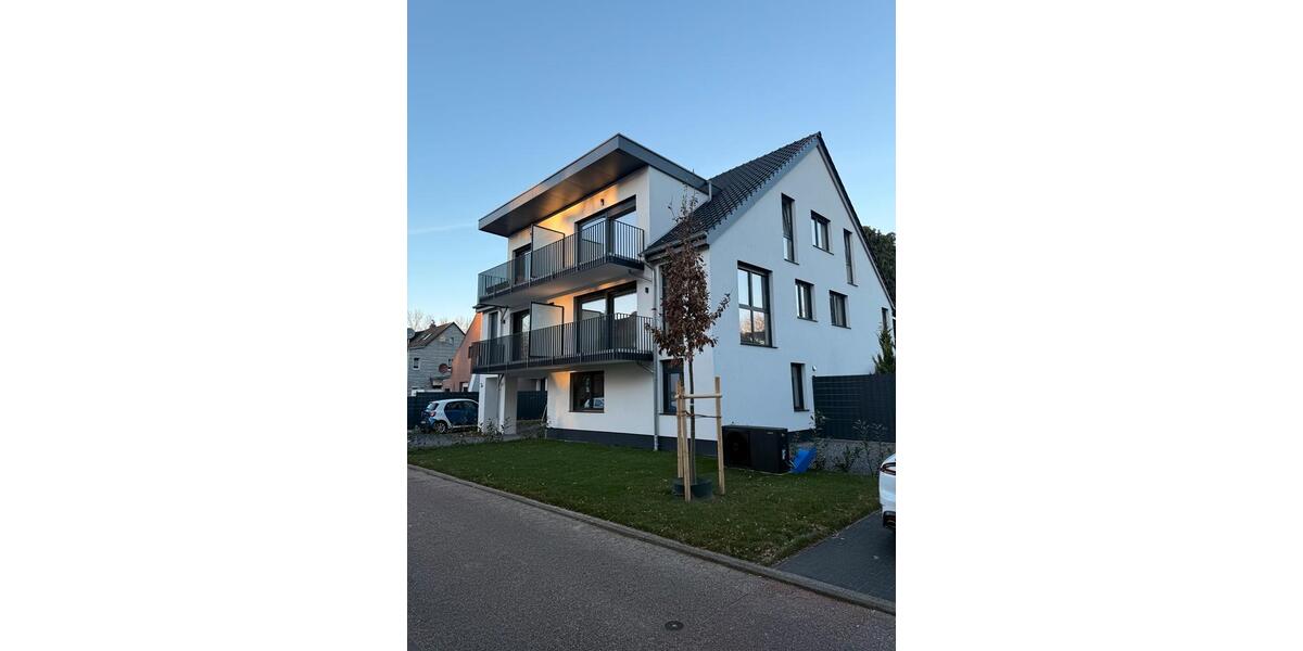 Etagenwohnung Düsseldorf Stadtbezirk 6 - 2 Zimmer, 100 m&sup2;, 19&euro; | Angebot:24312453