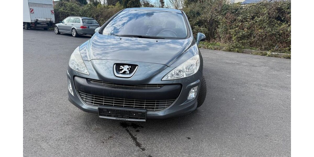 Peugeot 308 127.362 km 3.490 &euro; Mönchengladbach 41239