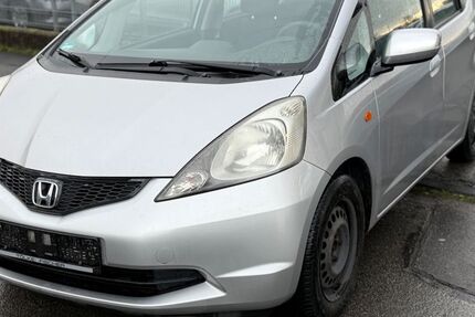 Honda Jazz 181.000 km 3.700 &euro; Hilden 40721