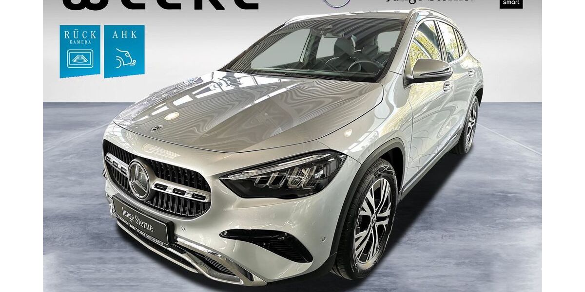 Mercedes-Benz GLA 180 6.911 km 36.838 &euro; Mönchengladbach 41238