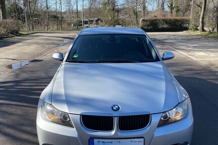 BMW 318 148.774 km 2.800 &euro; Grevenbroich 41515