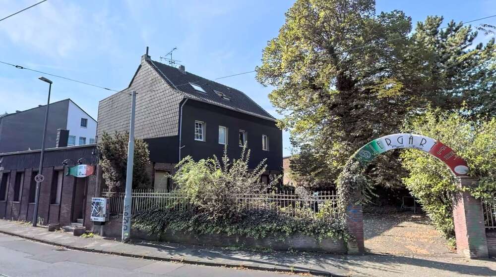 Einfamilienhaus Krefeld Gellep-Stratum - 13 Zimmer, 418 m&sup2;, 399.000&euro; | Angebot:19787775