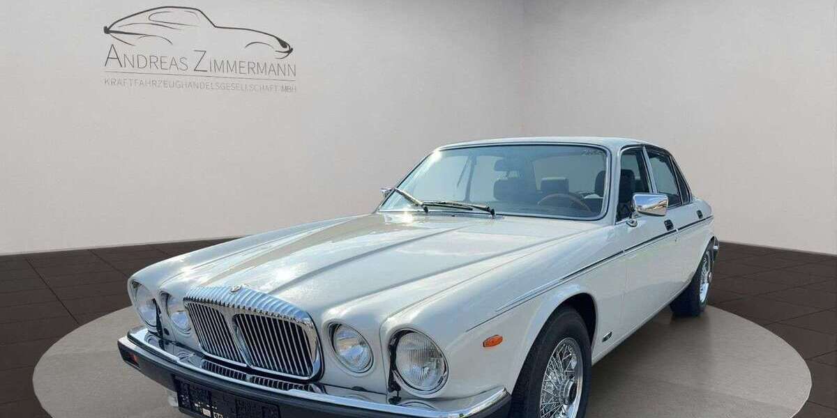 Jaguar Daimler 24.689 km 59.800 &euro; Kaarst (bei Düsseldorf) 41564