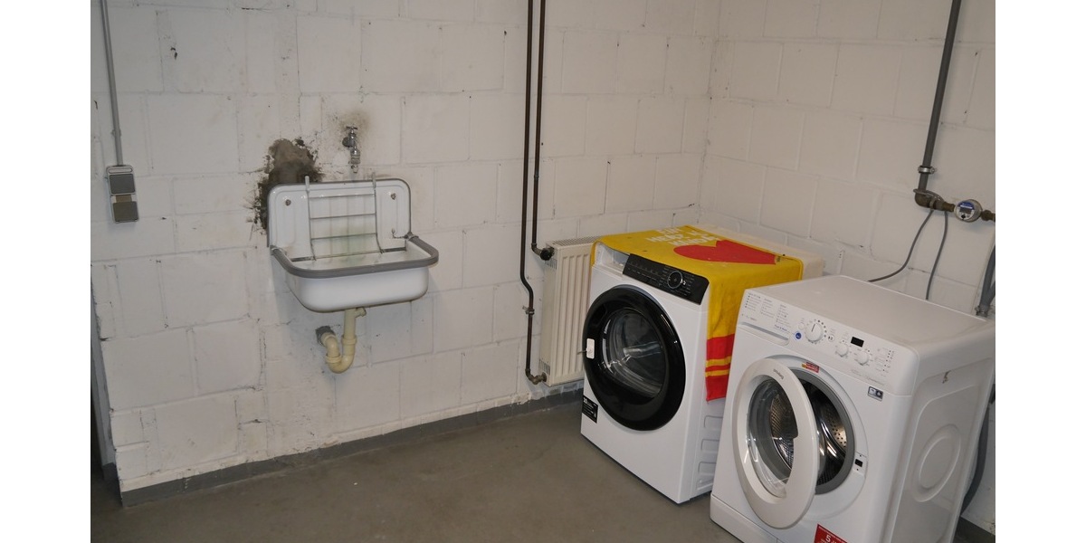 NE-Stadionviertel, ruhige kompl. Renov. 2 Zi. ETW, KDB, Balkon, Carport, Keller - Erdgeschoßwohnung Neuss Augustinusviertel | Angebot:27350485