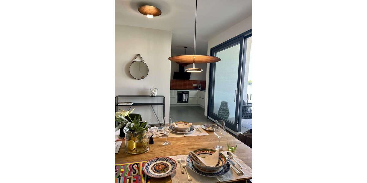 Etagenwohnung Düsseldorf Oberkassel - 2 Zimmer, 83 m&sup2;, 2.550&euro; | Angebot:26085374