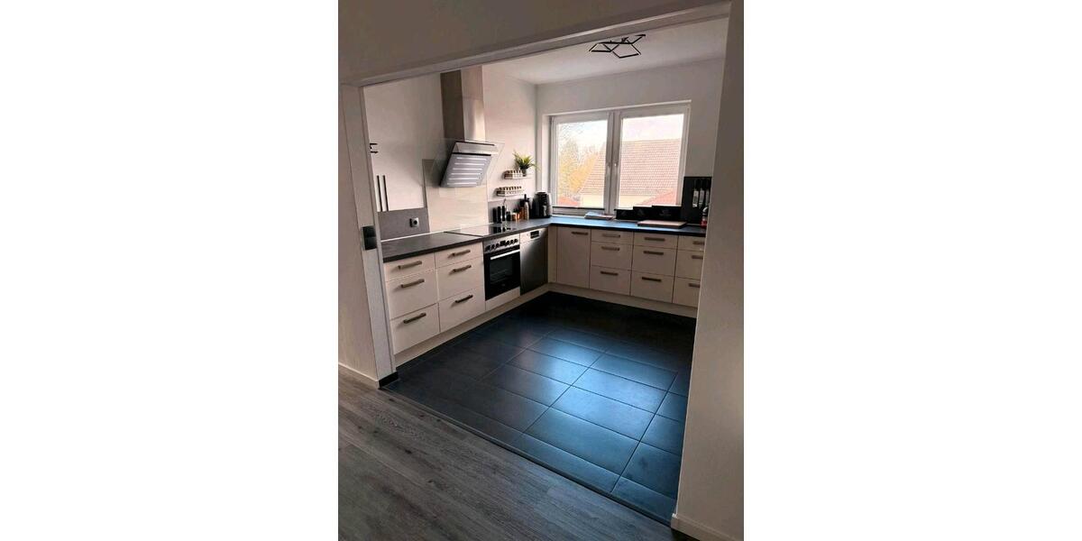 Etagenwohnung Jüchen - 2 Zimmer, 91 m&sup2;, 1.120&euro; | Angebot:26044691