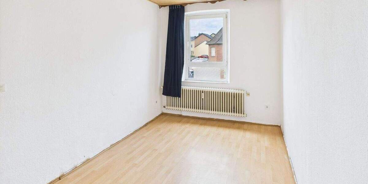 Mehrfamilienhaus, Wohnhaus Hückelhoven Brachelen - 9 Zimmer, 200 m&sup2;, 239.000&euro; | Angebot:25662076