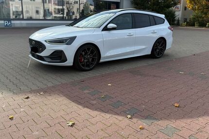 Ford Focus 12.500 km 33.750 &euro; Grevenbroich 41515