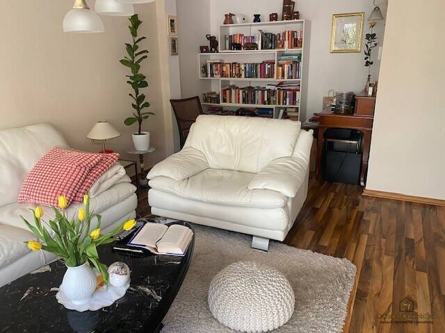 Etagenwohnung Mönchengladbach / Wickrath-Mitte Wickrath - 3 Zimmer, 76 m&sup2;, 990&euro; | Angebot:26204879