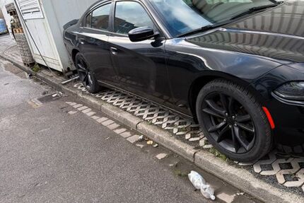 Dodge Charger 75.000 km 27.200 &euro; Mönchengladbach 41199