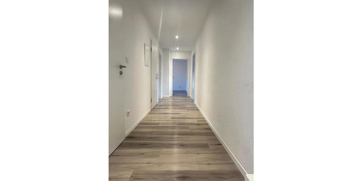 Dachgeschoßwohnung Hilden Kalstert - 3.5 Zimmer, 90 m&sup2;, 949&euro; | Angebot:25960286