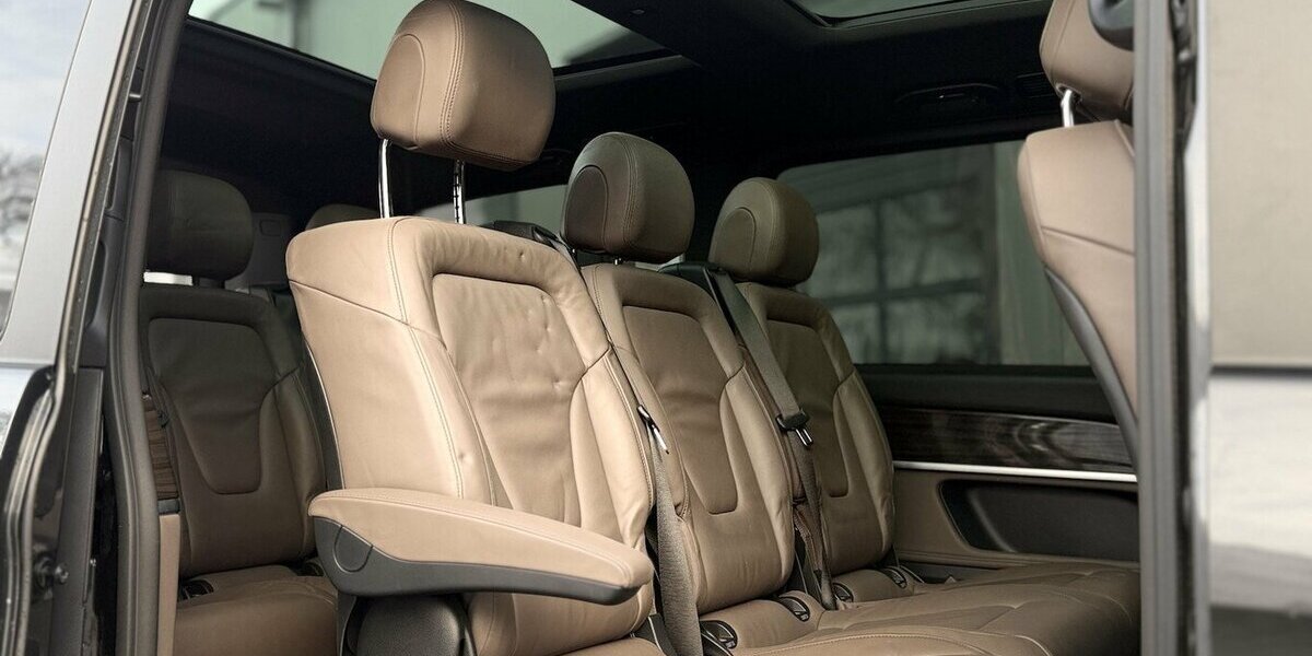 Mercedes-Benz V 300 d lang /4matic/ AMG / 8 Sitze/Pano/ El.tür 55.000 km 59.900 &euro; Mönchengladbach 41066