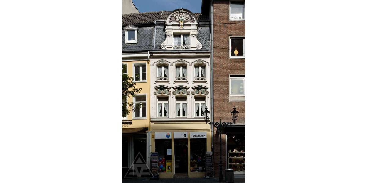 Einfamilienhaus Düsseldorf - 7 Zimmer, 218 m&sup2;, 1.185.000&euro; | Angebot:26119643